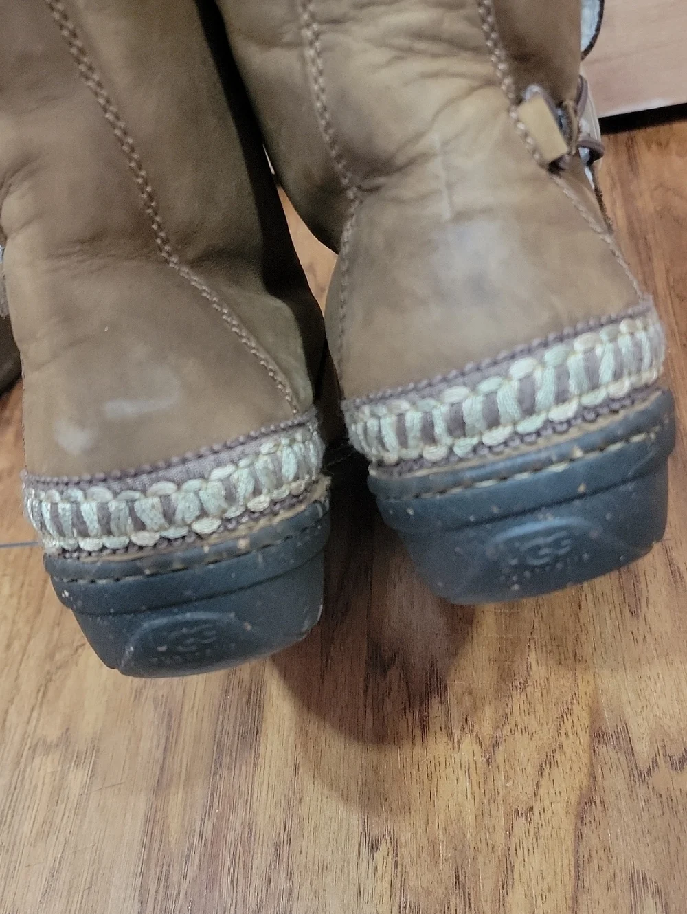 UGG Brown Kona Mid-Calf Boots with Sheeps Fleece Liner 9 - Picture 7 of 12